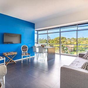 Edificio Isla de Gorriti CASA AZUL Primera linea mar I Playa Mansa parada 10